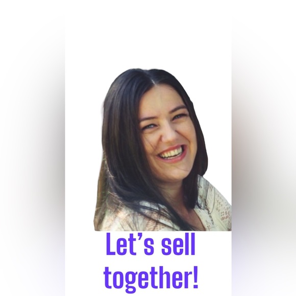 Check out my tik tok for my all thrifted outfits - Picture 7 of 11